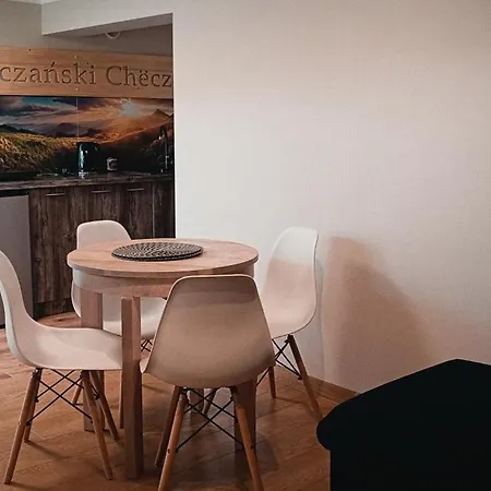 Apartment Olczanski Checz